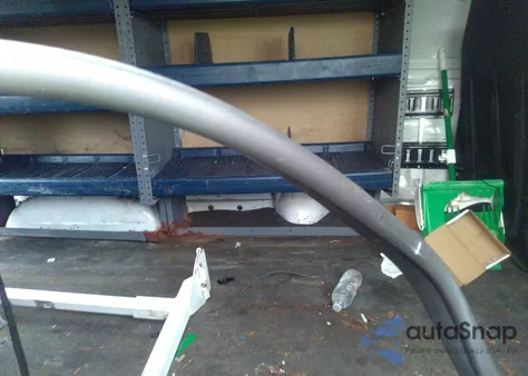 2010 Ford E-150 Commercial/Recreational z USA, uszkodzony, nr VIN 1FTNE1EW4ADA14911